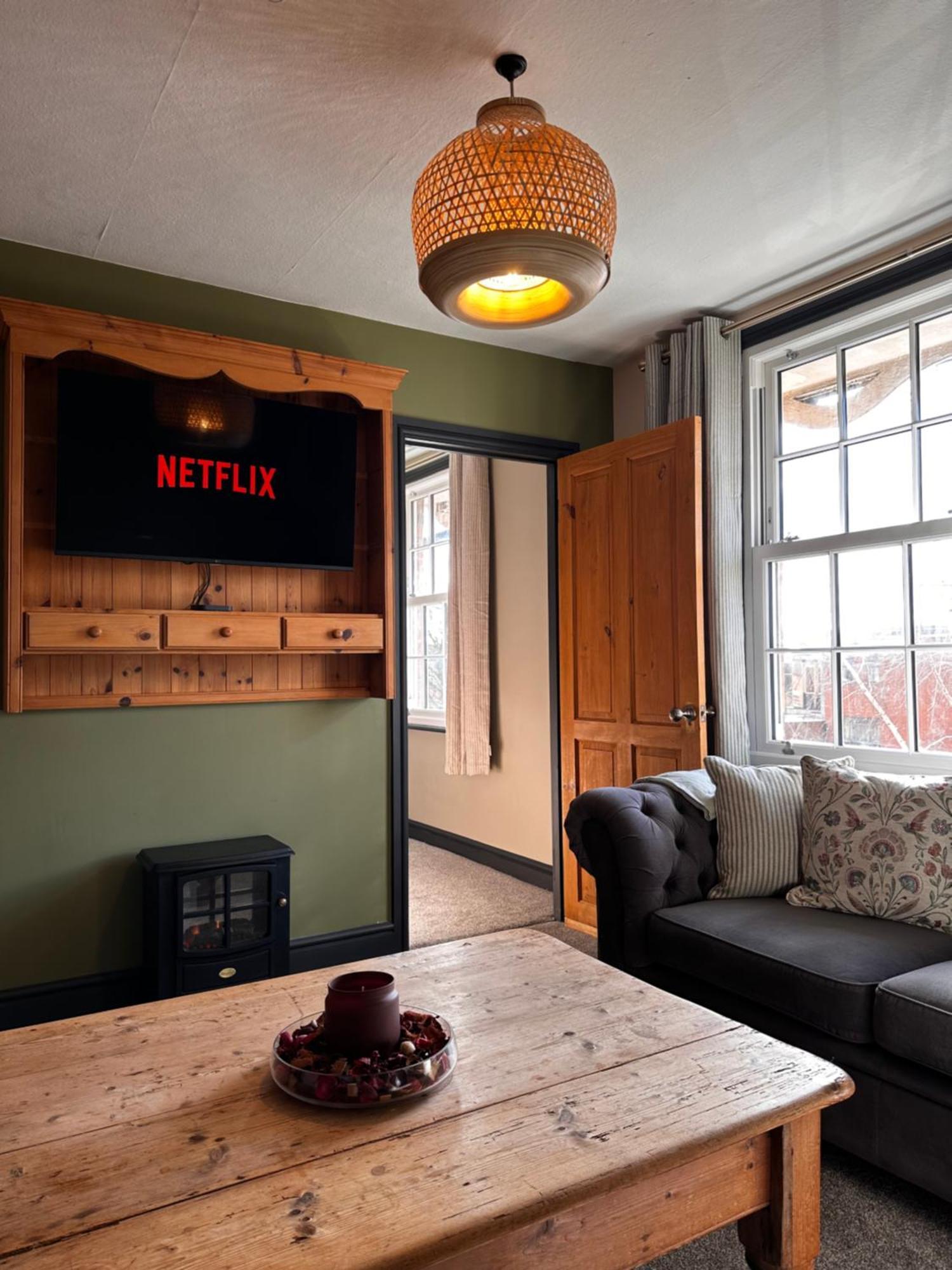 The Hideaway - Stratford Upon Avon - Central - Free Offstreet Parking - 2 Bedroom Luxury Apartment Екстериор снимка